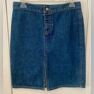 GAP Jean Skirt-Sz 4, A Must Have Closet Staple! Wear With Anything! Like New-